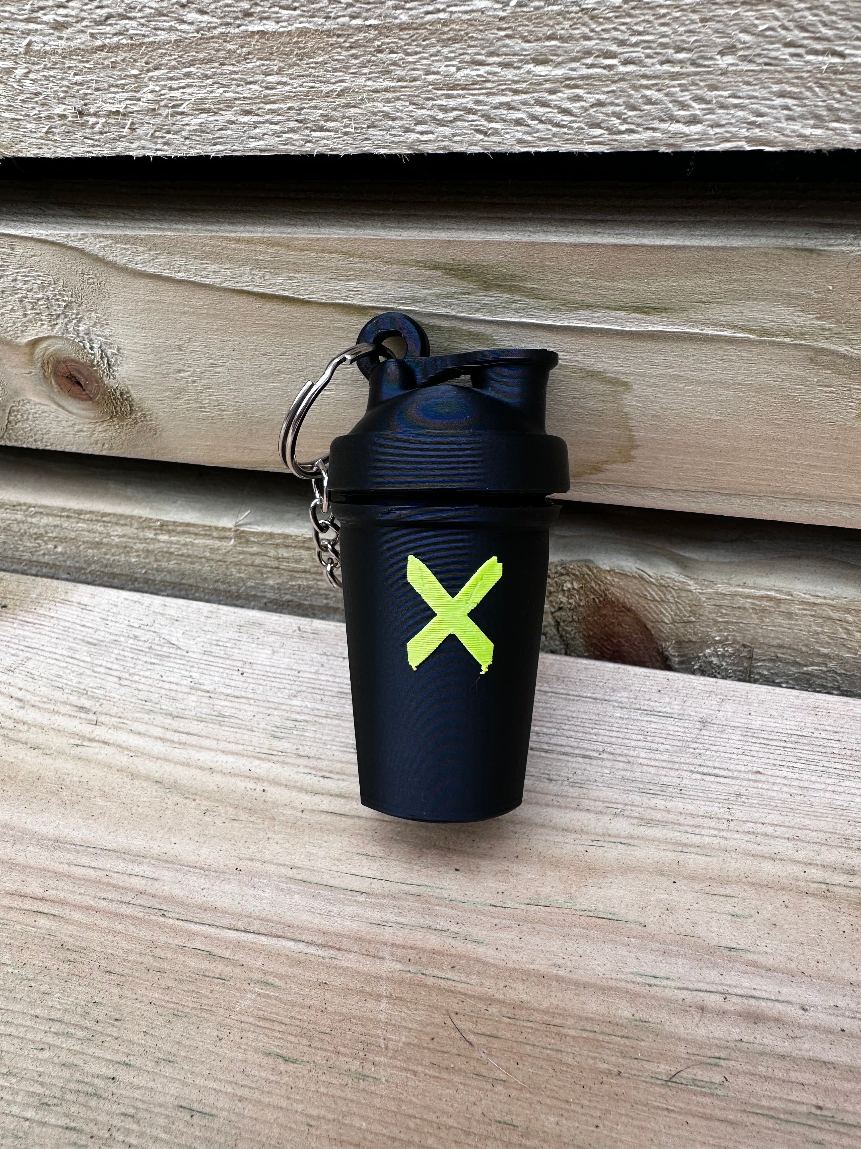 Protein Shaker Storage Keyring